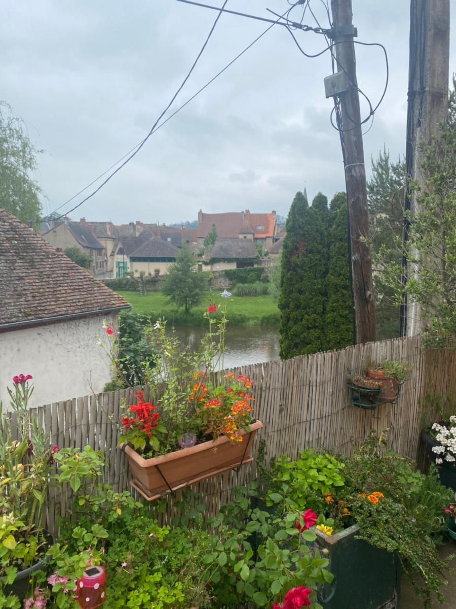 Pixie-Poï - Housity