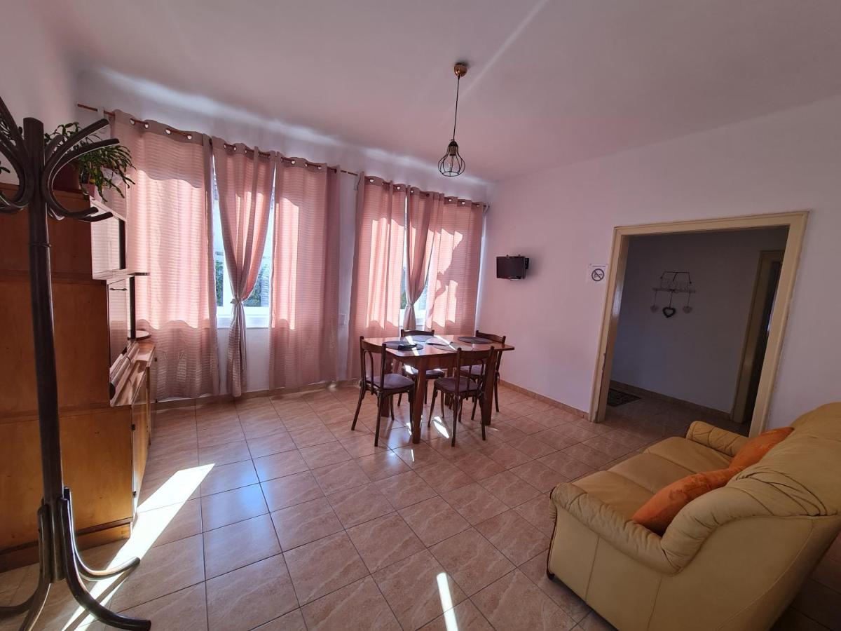 J & J RESIDENCE LIKE HOME - Housity
