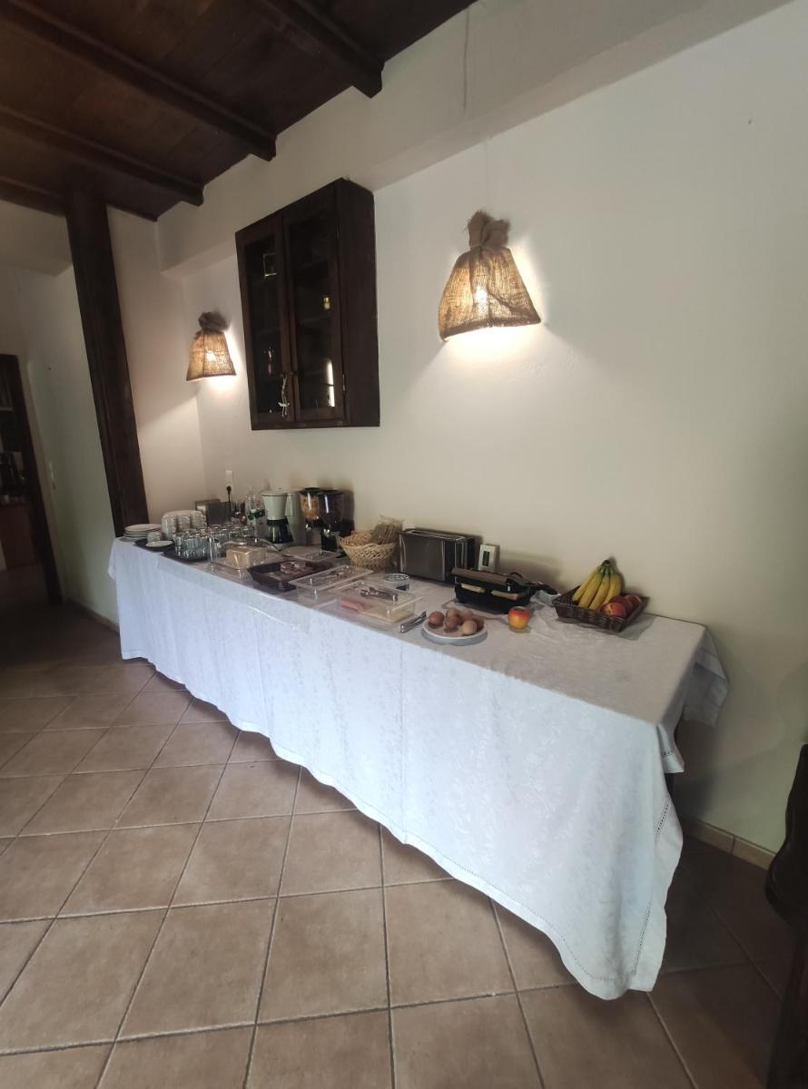 Allotino Hotel - Café & snacks - Housity