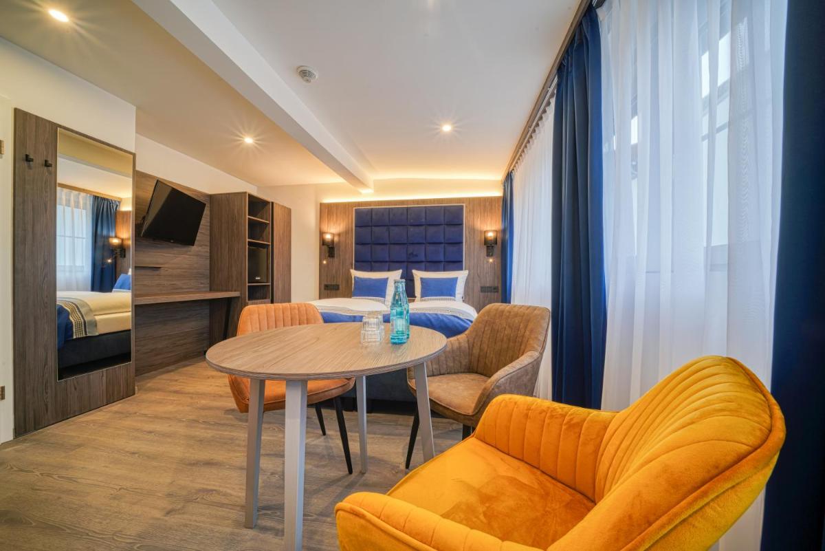 Zentrum Hotel Stade - Housity