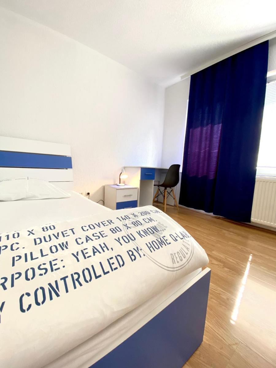 Bus Station Hostel - Housity