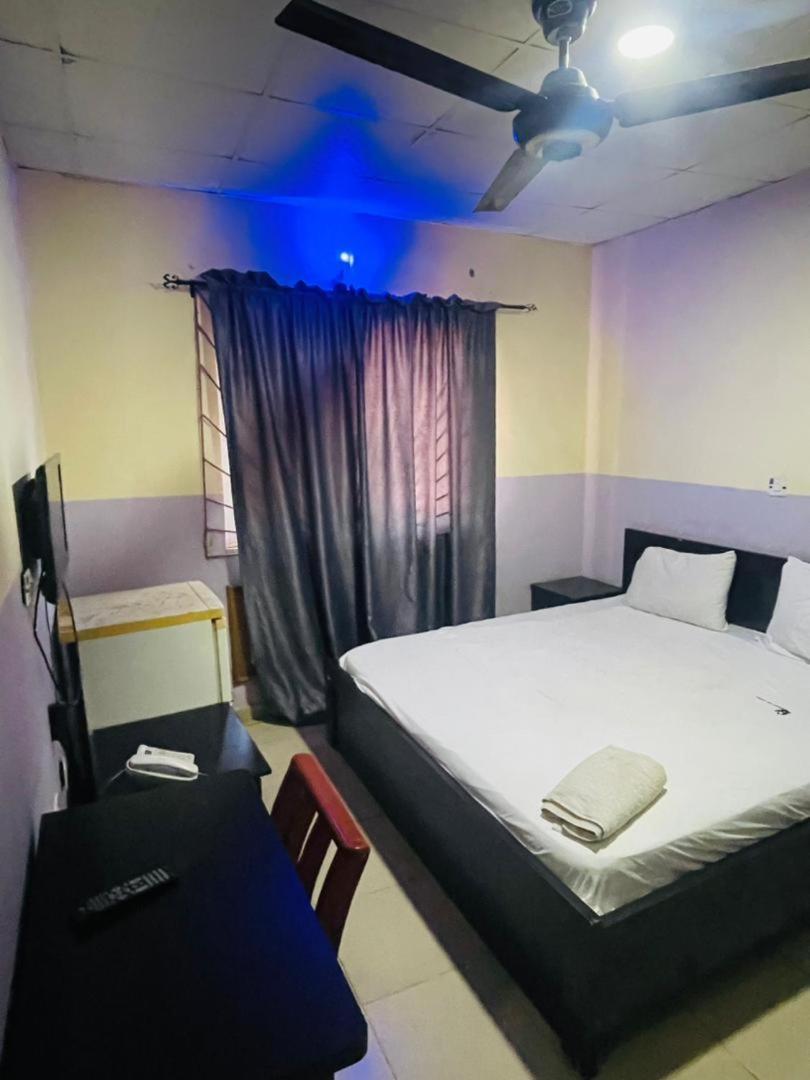 Homelink Hotel - Housity