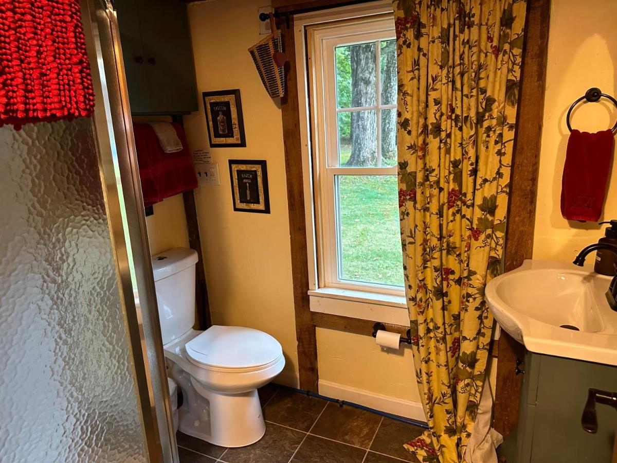 Romantic, Tranquil Guest House - Housity