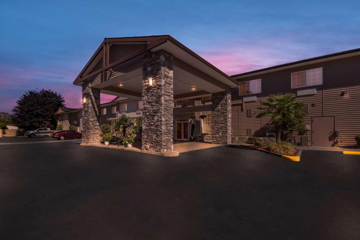 Best Western University Inn and Suites - Housity