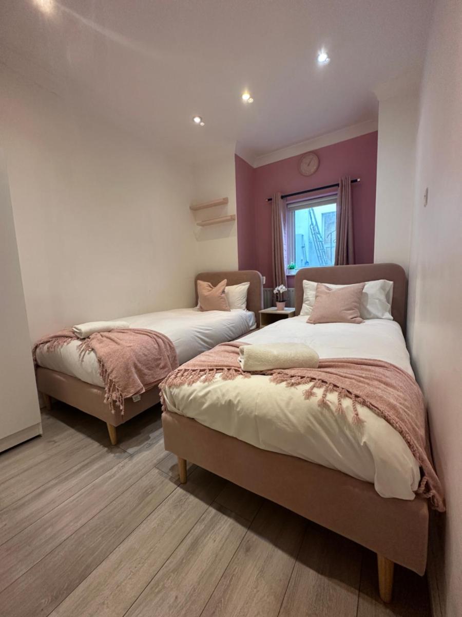Stunning Flats Edgware Road Central London - Housity