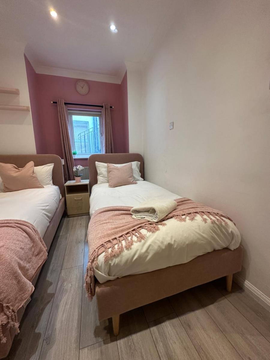 Stunning Flats Edgware Road Central London - Housity