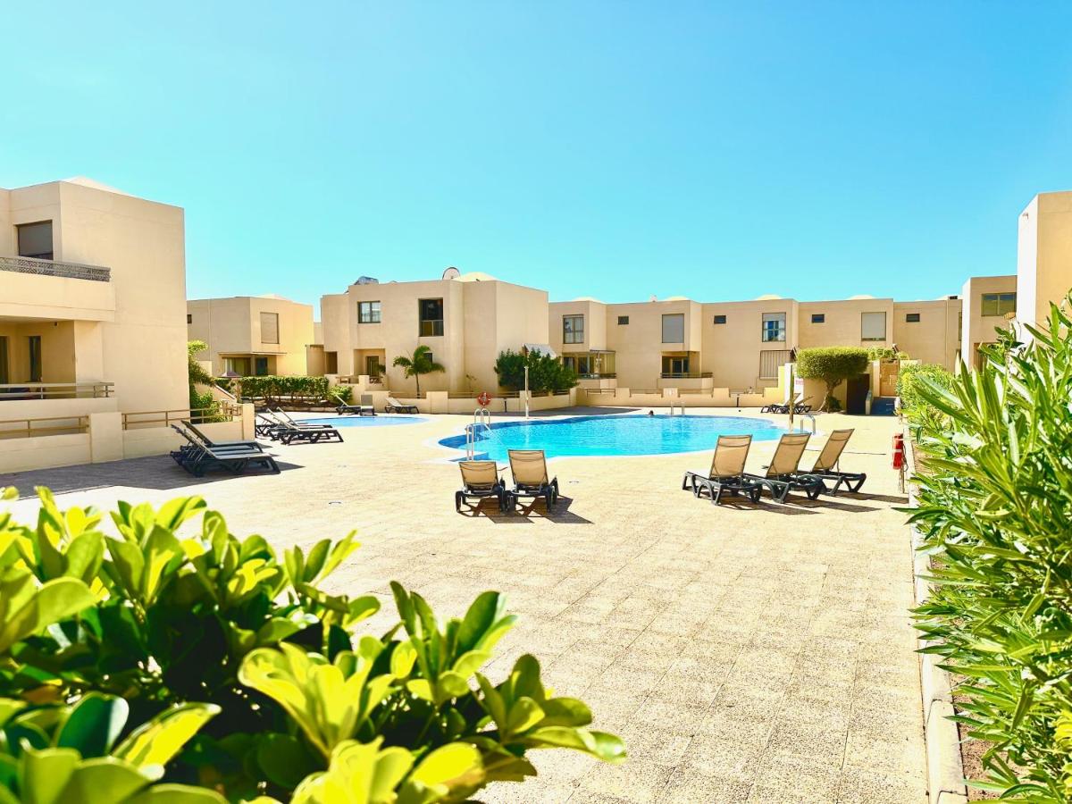250m to Beach, Family Pools, Fiber Wi-Fi & BBQ - Housity