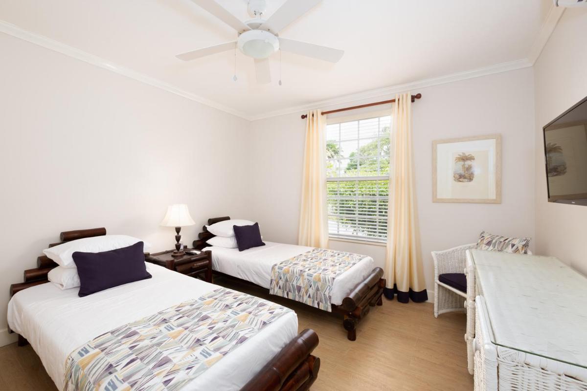 Jamaica Time Driftwood at Sea Palms 3BR 3BA Condo in Ocho Rios with Pool and Beach Front with Views ONLY 10 Mins from Ochi Intl Airport Direct flight from Miami - Housity