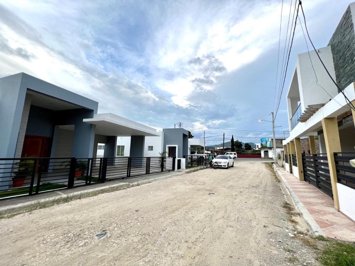 Casa privada - Centro del pueblo. - Housity