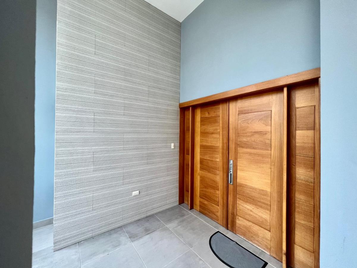 Casa privada - Centro del pueblo. - Housity