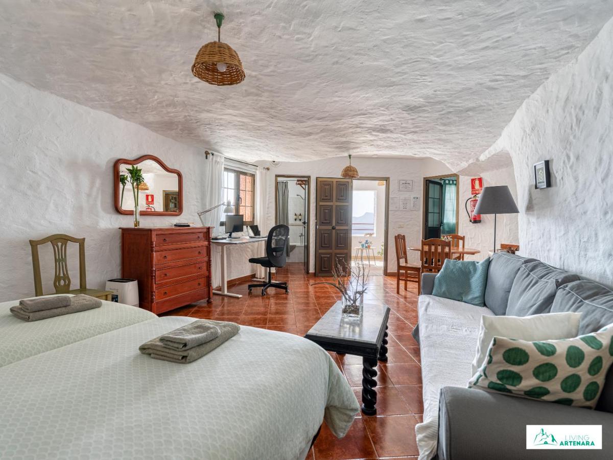 Living Artenara - CAVE HOUSE & SILENCE Adults Only - Housity