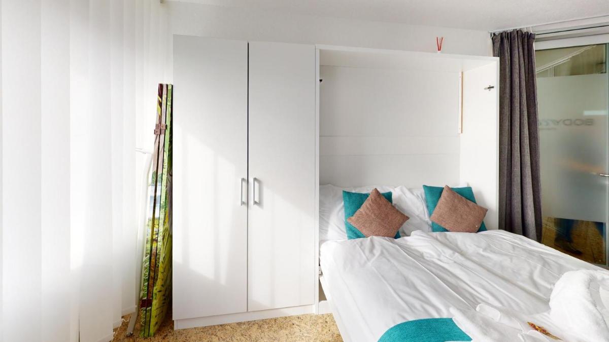 Über den Dächer von Chur (Calanda) - Housity
