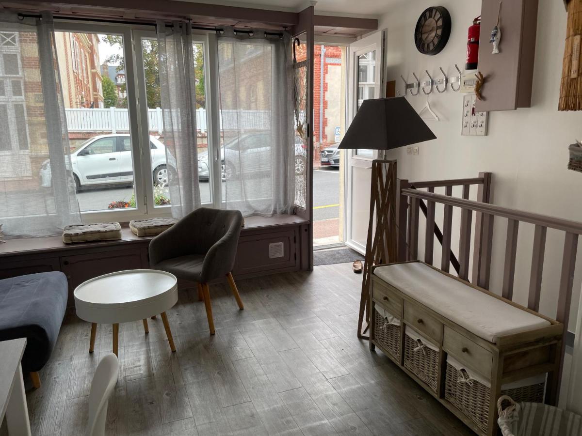 SOUPLEX 50m de la plage et des commerces - Housity