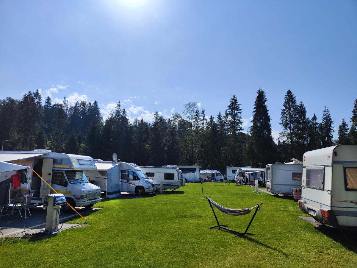 Camp Gorący Potok - parcele kamperowe - Housity