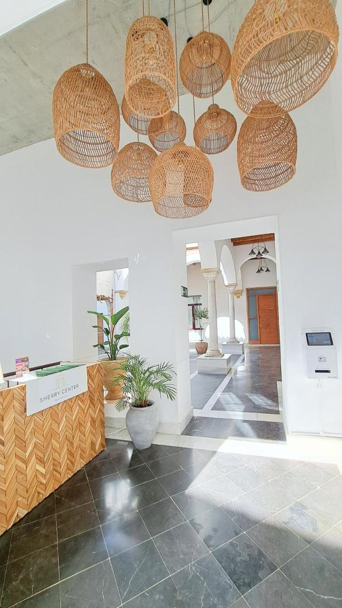 Apartamentos Sherry Center - Housity