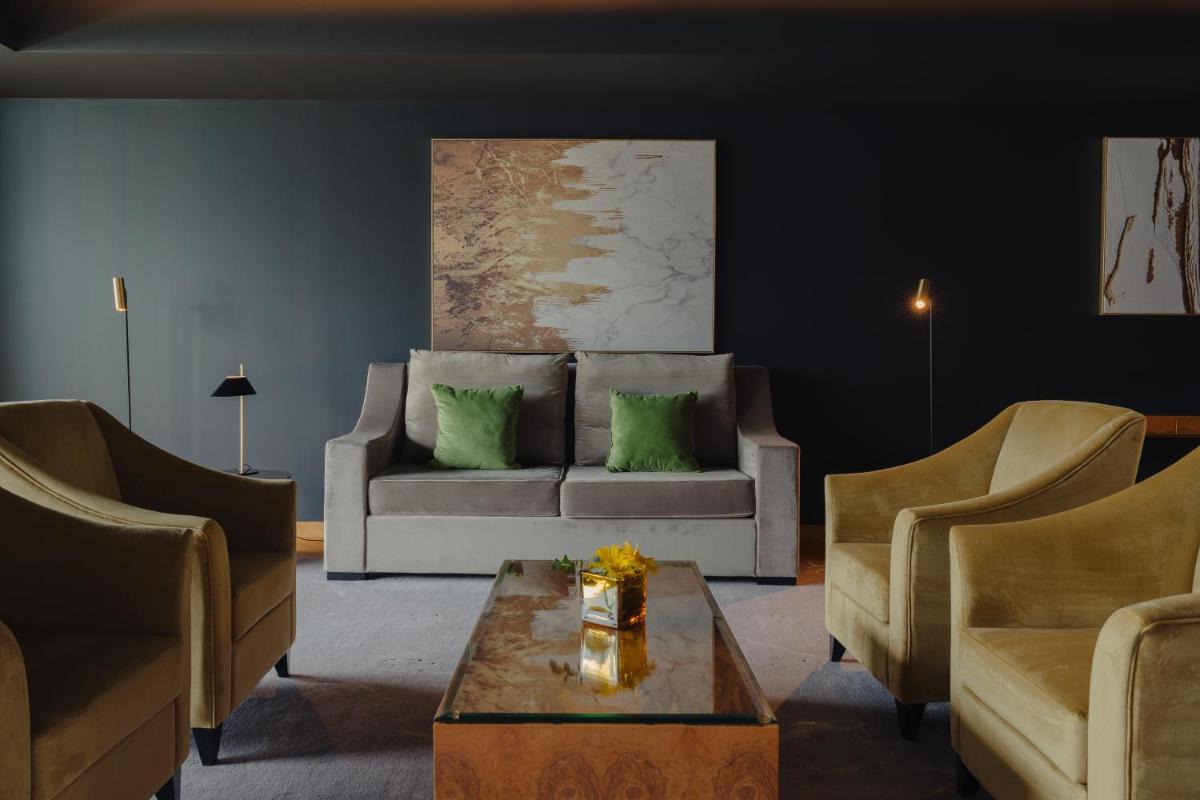 Uma área de estar em The Reserve - within Savoy Palace - The Leading Hotels of the World