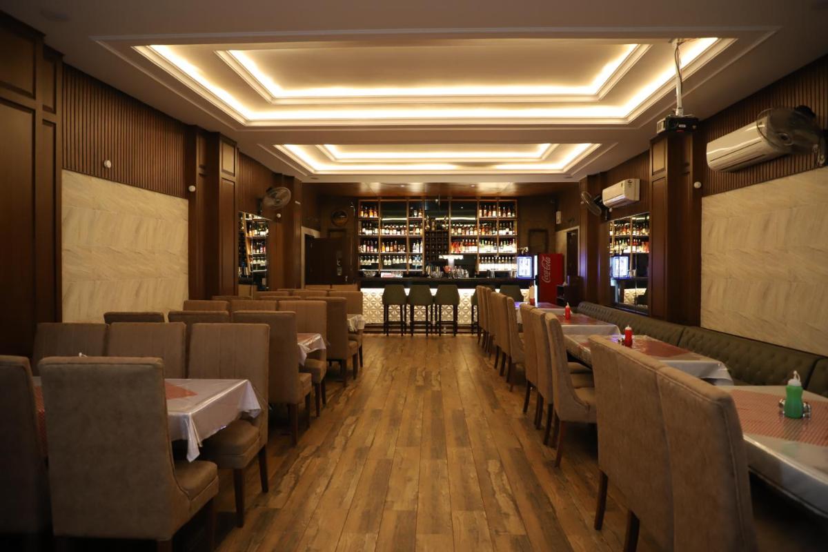Hotel Anmol - Housity