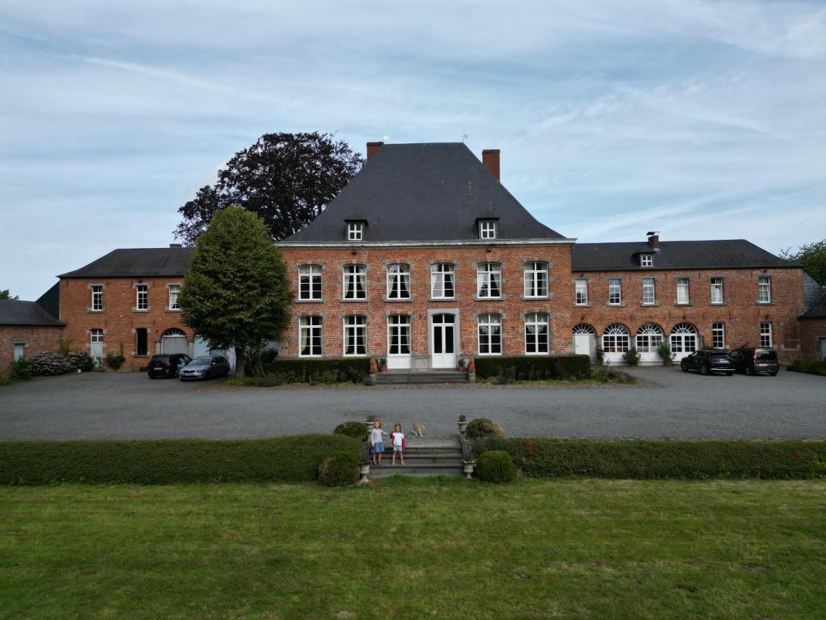 Chambre Rose au Domaine des Deux Hêtres - Housity