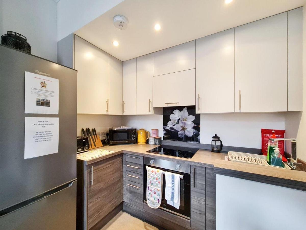 Margaret's Ground - Housity