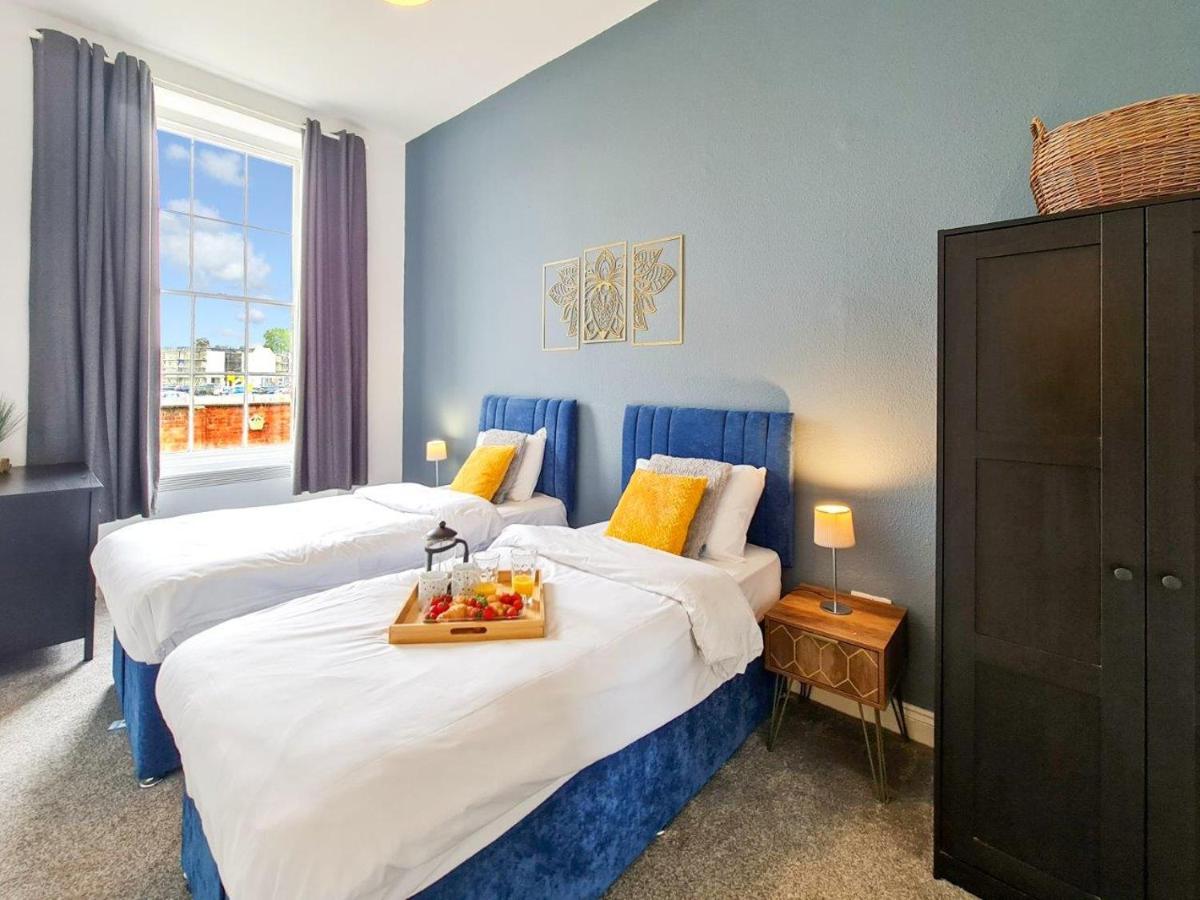 Margaret's Ground - Housity