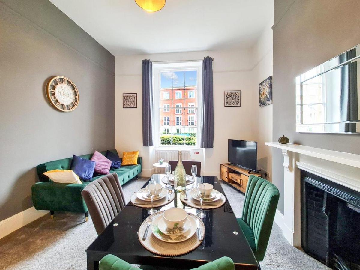 Margaret's Ground - Housity