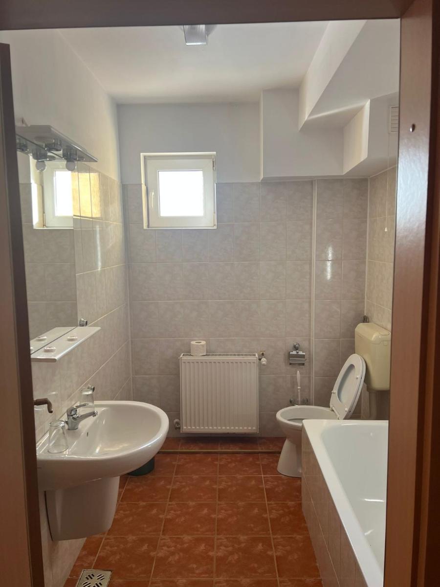 Hotel Felix - Housity
