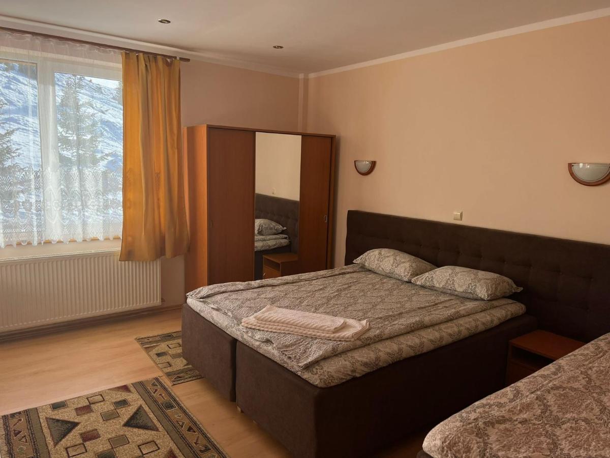 Hotel Felix - Housity