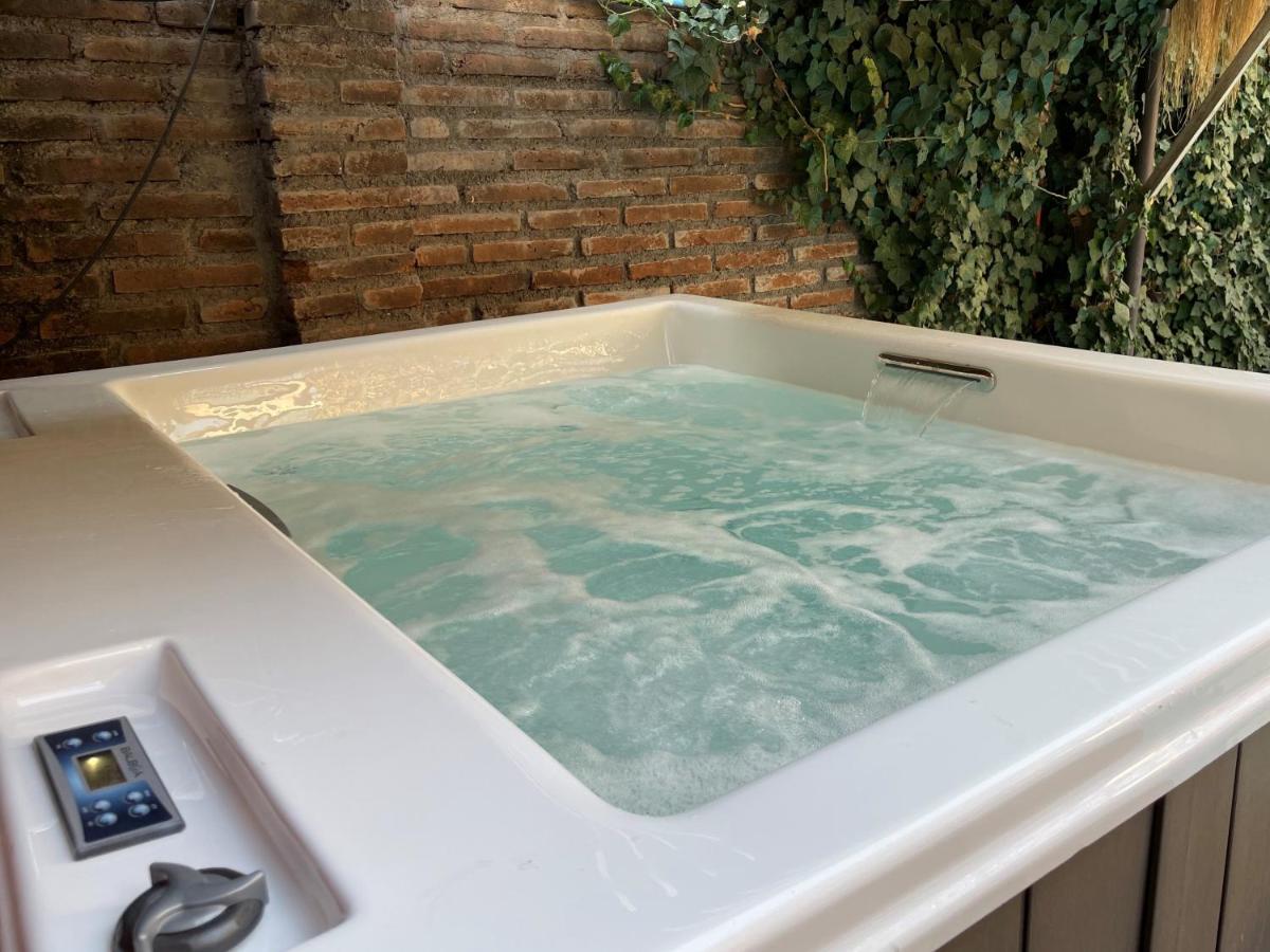Verde Madera Hostel B&B - Housity
