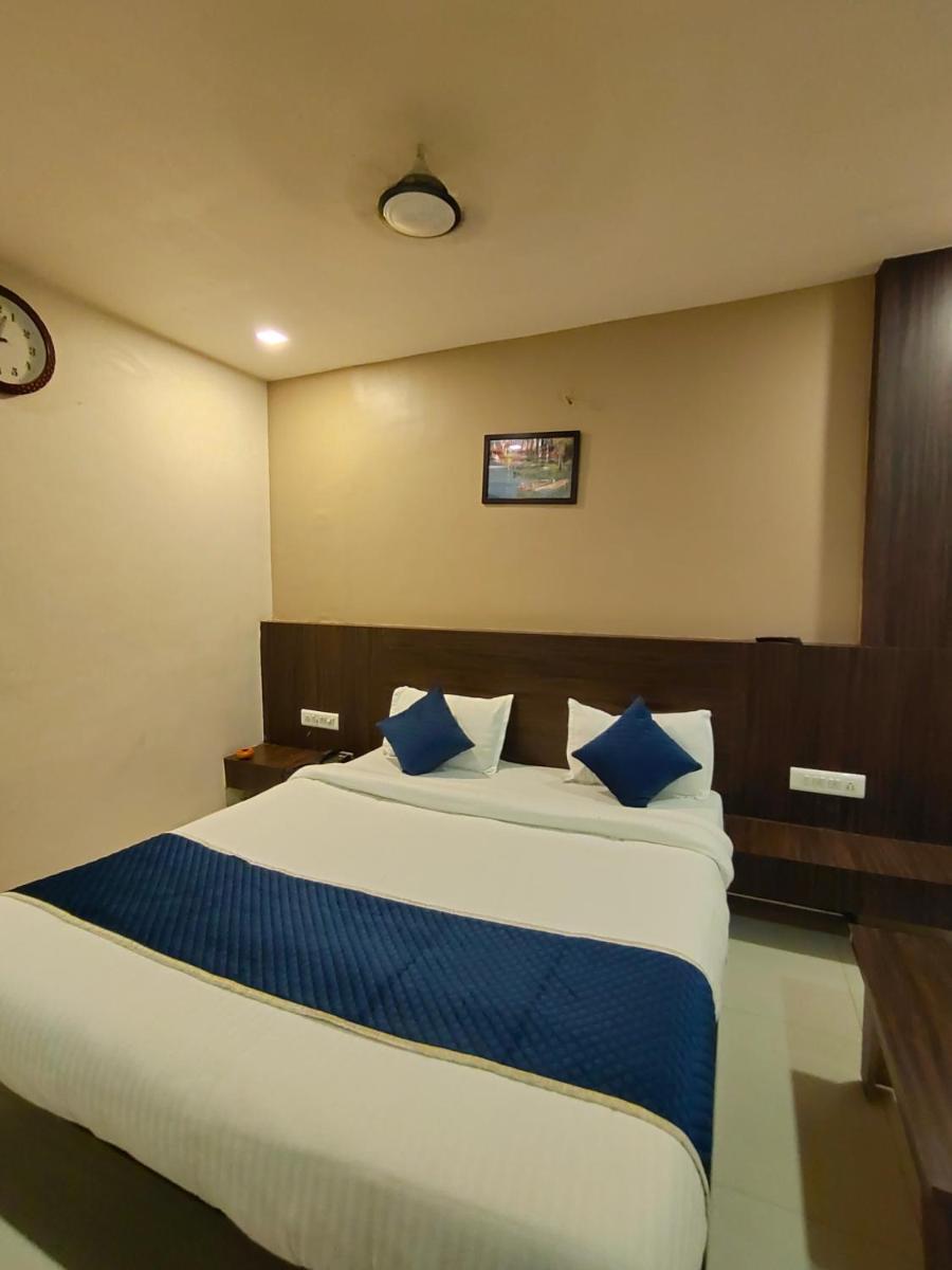 Hotel Palav Palace - Housity