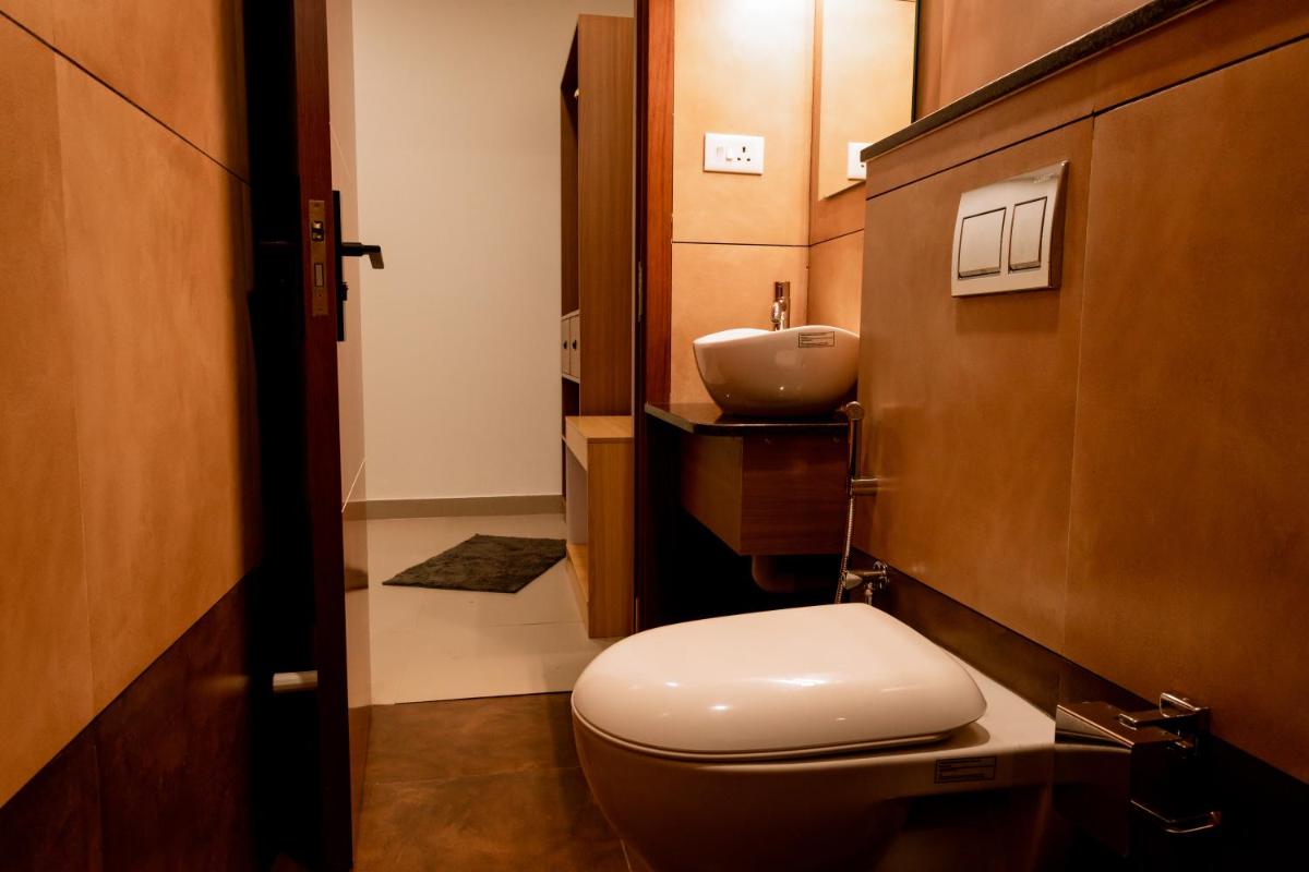 Dreamotel Luxury Suites - Housity