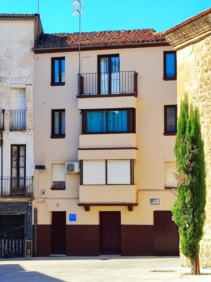 Apartamentos San Martín - Housity