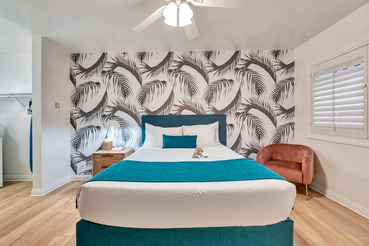 Santa Monica Hotel - Housity
