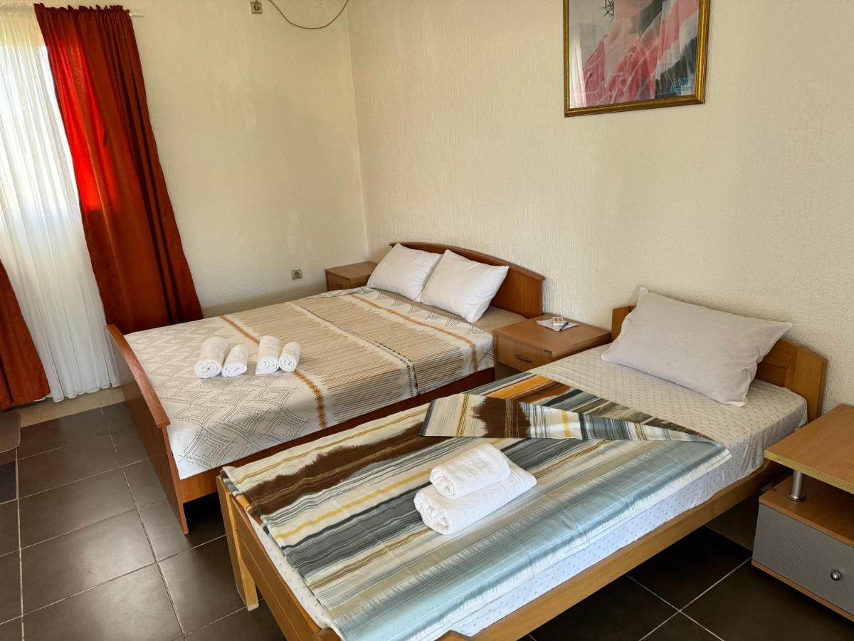 Apartments Airport Golubovci 2 - Housity