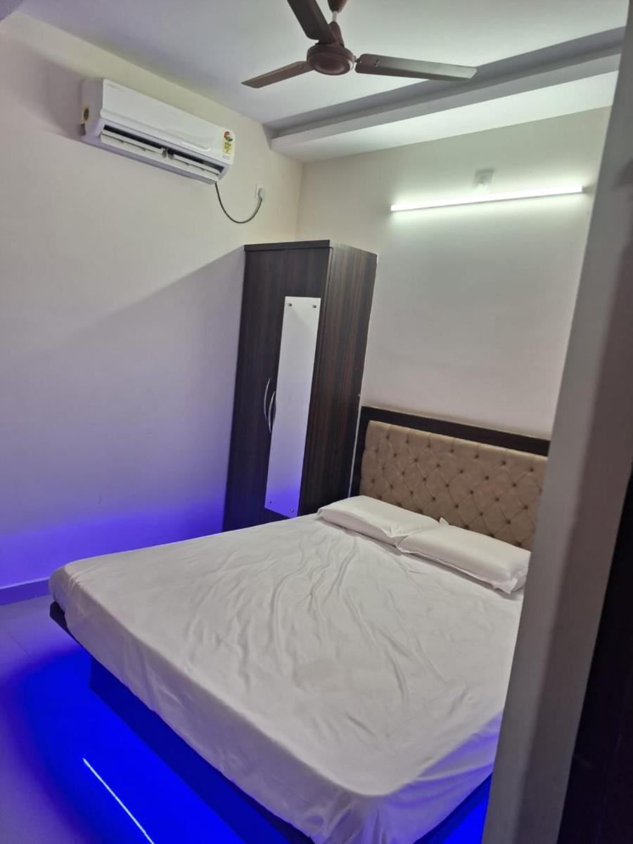 Hotel krishnananda - Housity