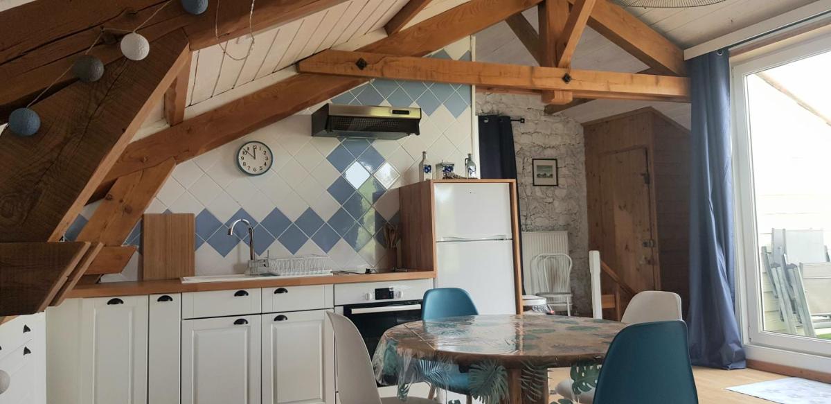 Gîte Le Roman d'Alleyrac (ciel bleu) - Housity