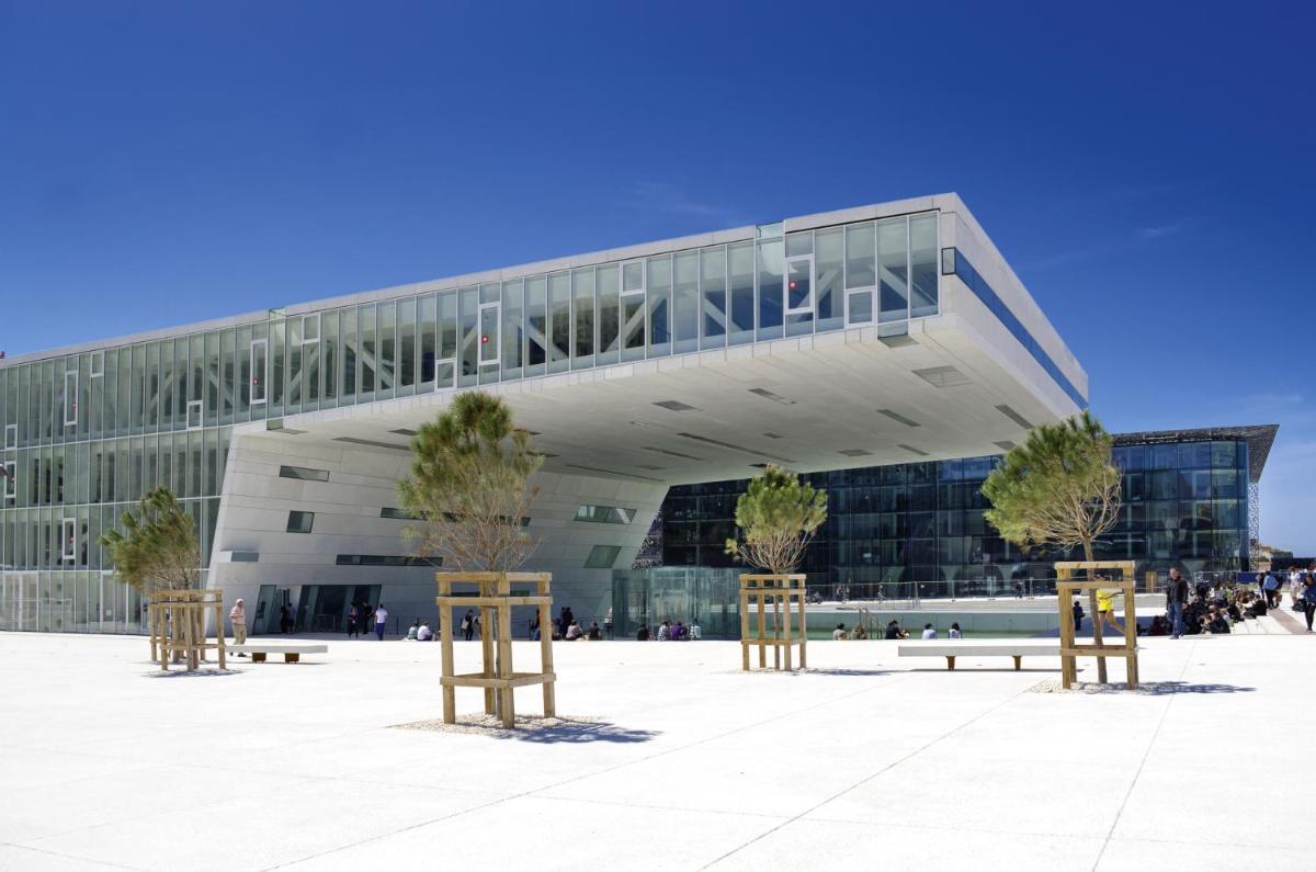 ibis Marseille Centre Euromed - Housity