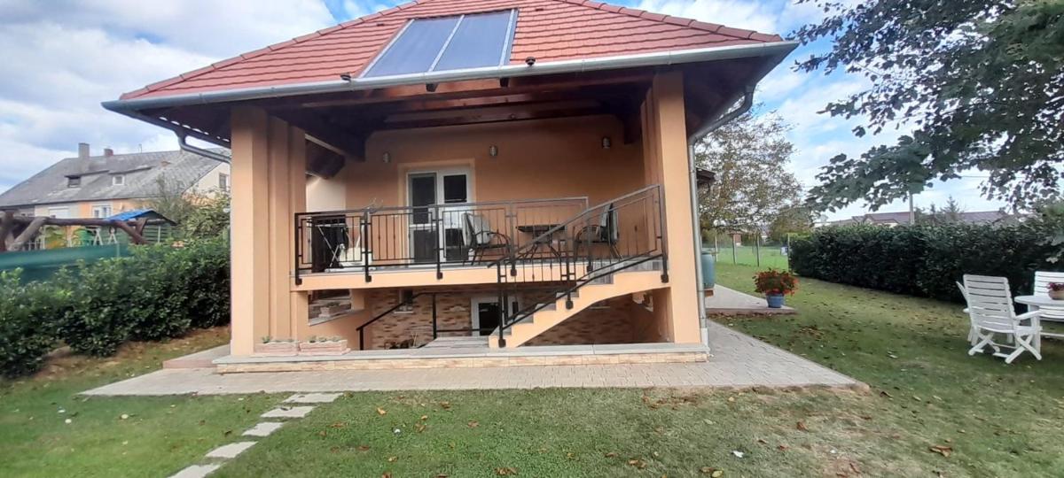 Gyöngyvirág apartman delux - Housity