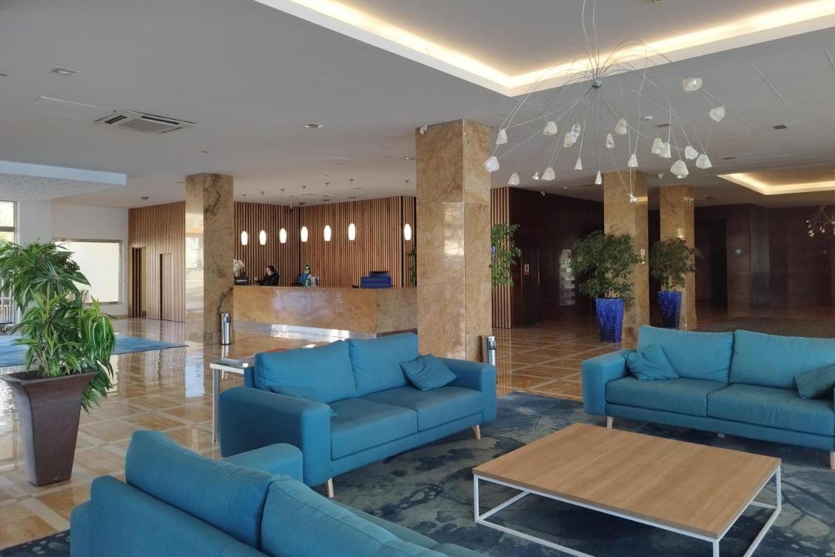 Zona de estar de Hotel Best Benalmadena