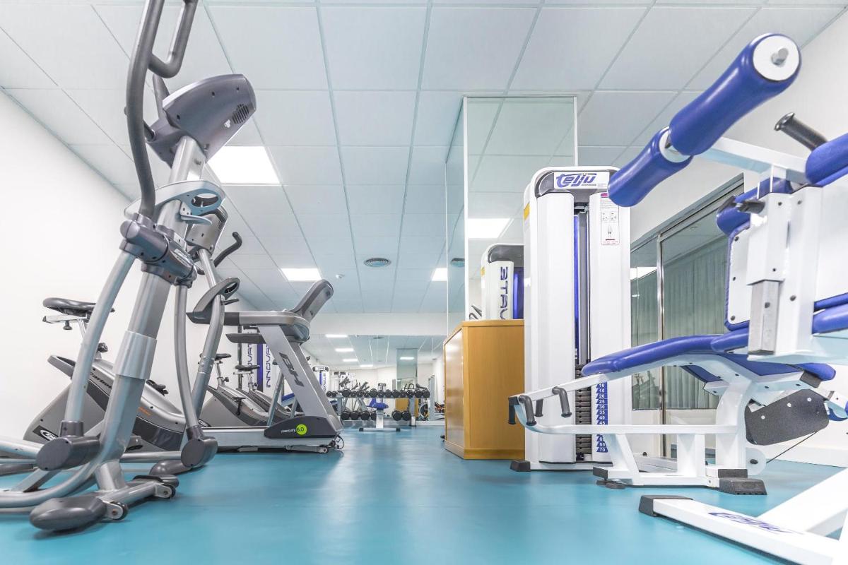 Gimnasio o instalaciones de fitness de Hotel Best Benalmadena