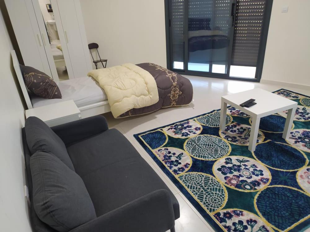 For Women Only - للنساء فقط - Housity