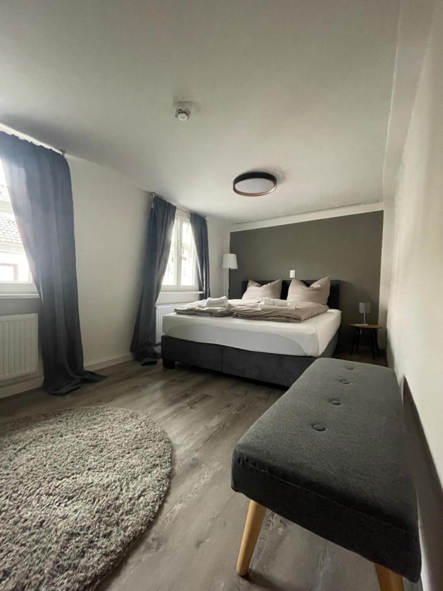 Hotel Sleep and Eat - Housity