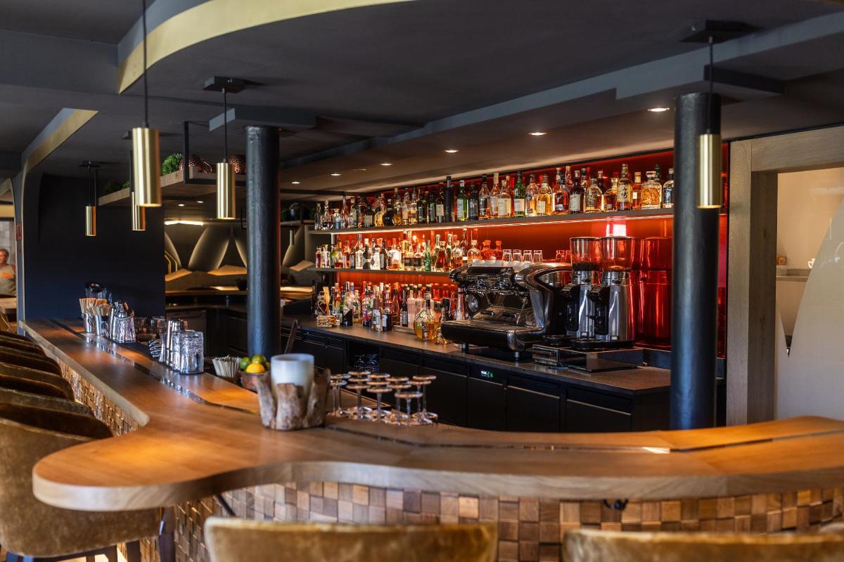 Lounge oder Bar in der Unterkunft Hotel Franks