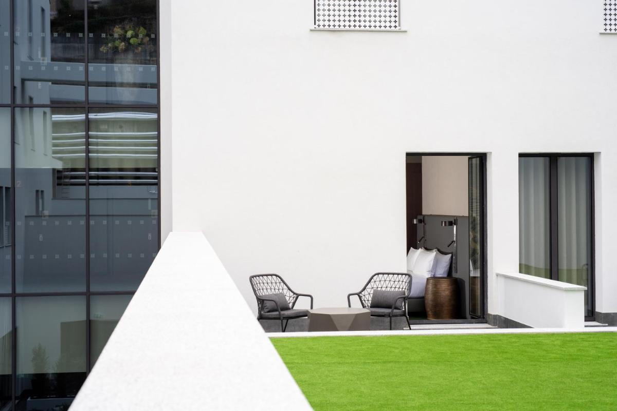 Uma área de estar em Hilton Porto Gaia