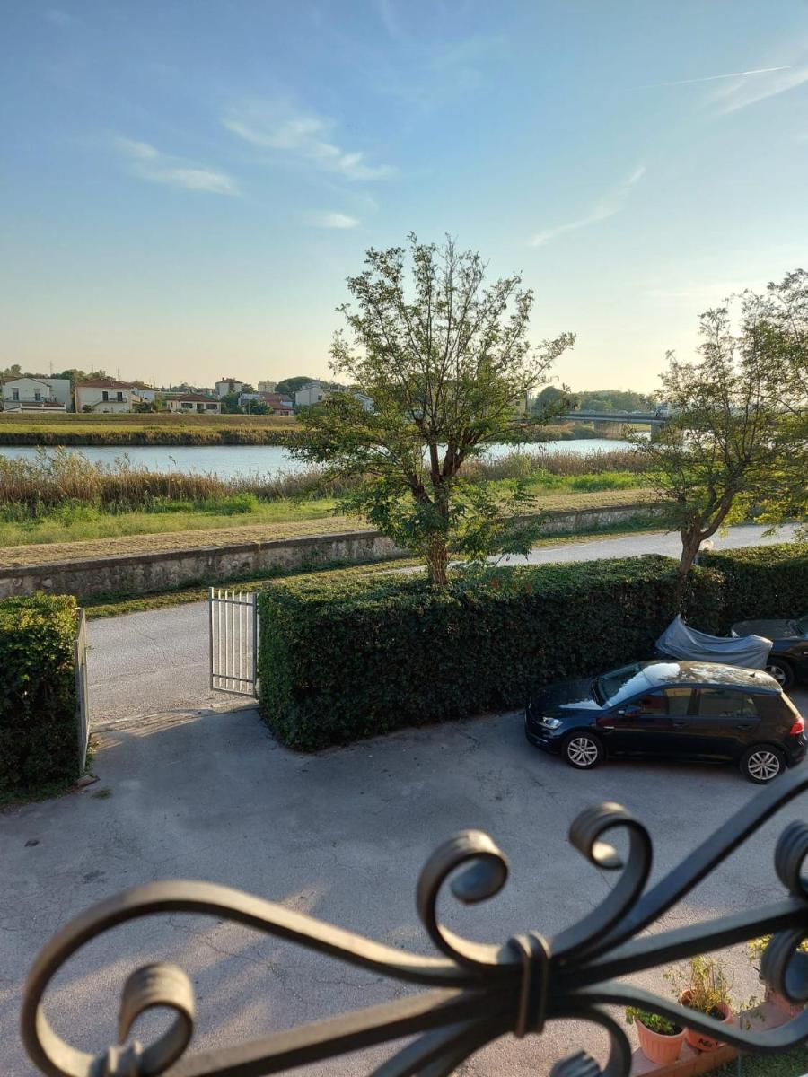 La Garitta - Tuscany Suites & Apartments 10 min Pisa-Livorno-Sea - Free Park AC - Housity