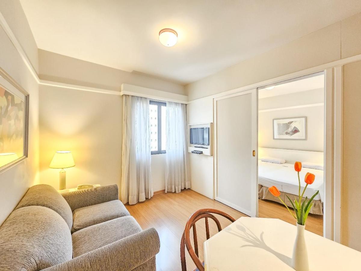 Flat Jardins com sauna e academia - Housity