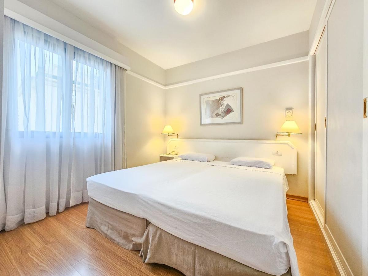 Flat Jardins com sauna e academia - Housity