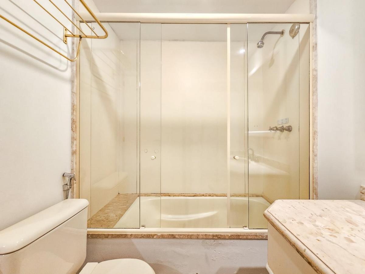 Flat Jardins com sauna e academia - Housity