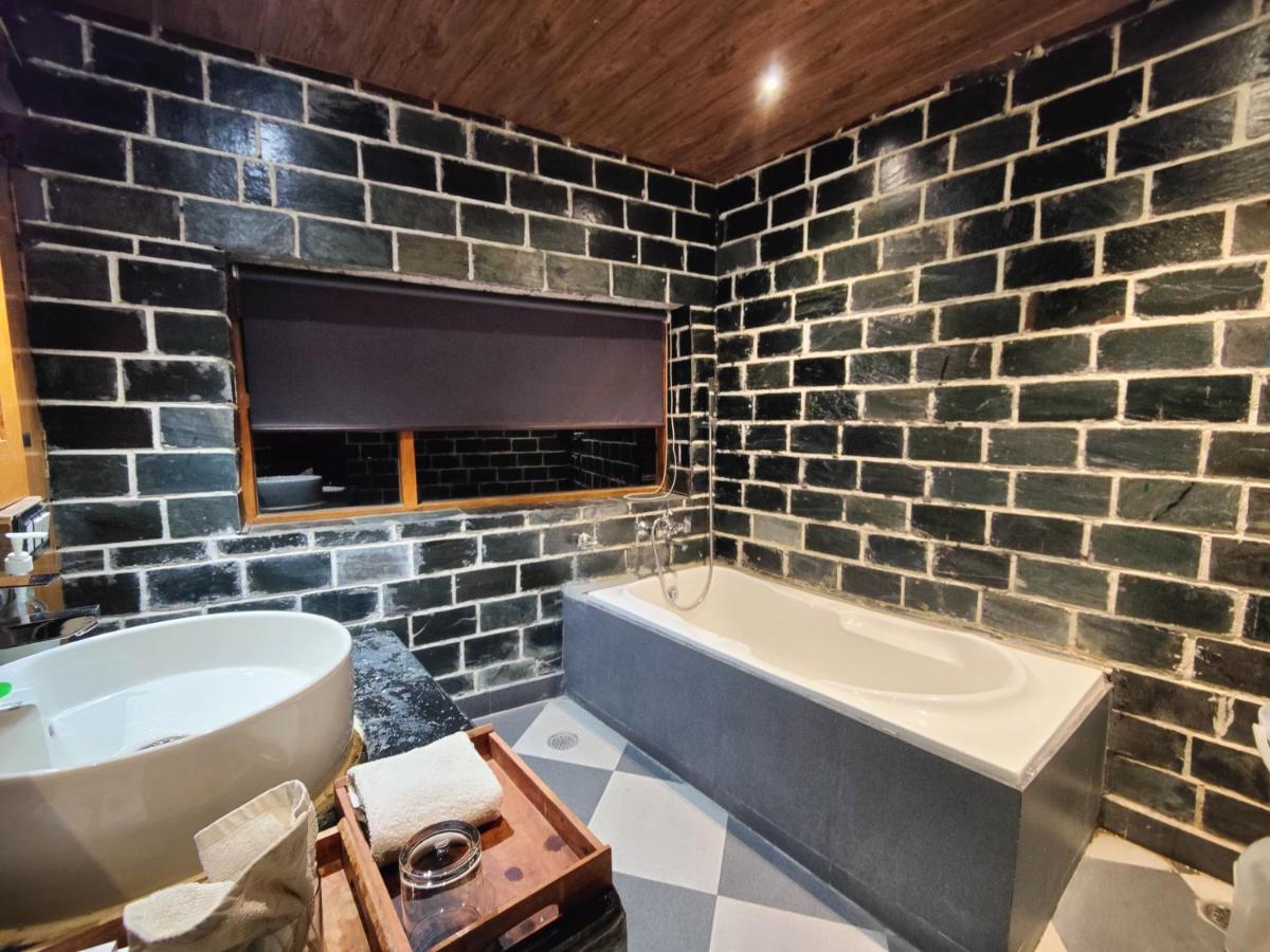 Great Empire Hotel - Housity