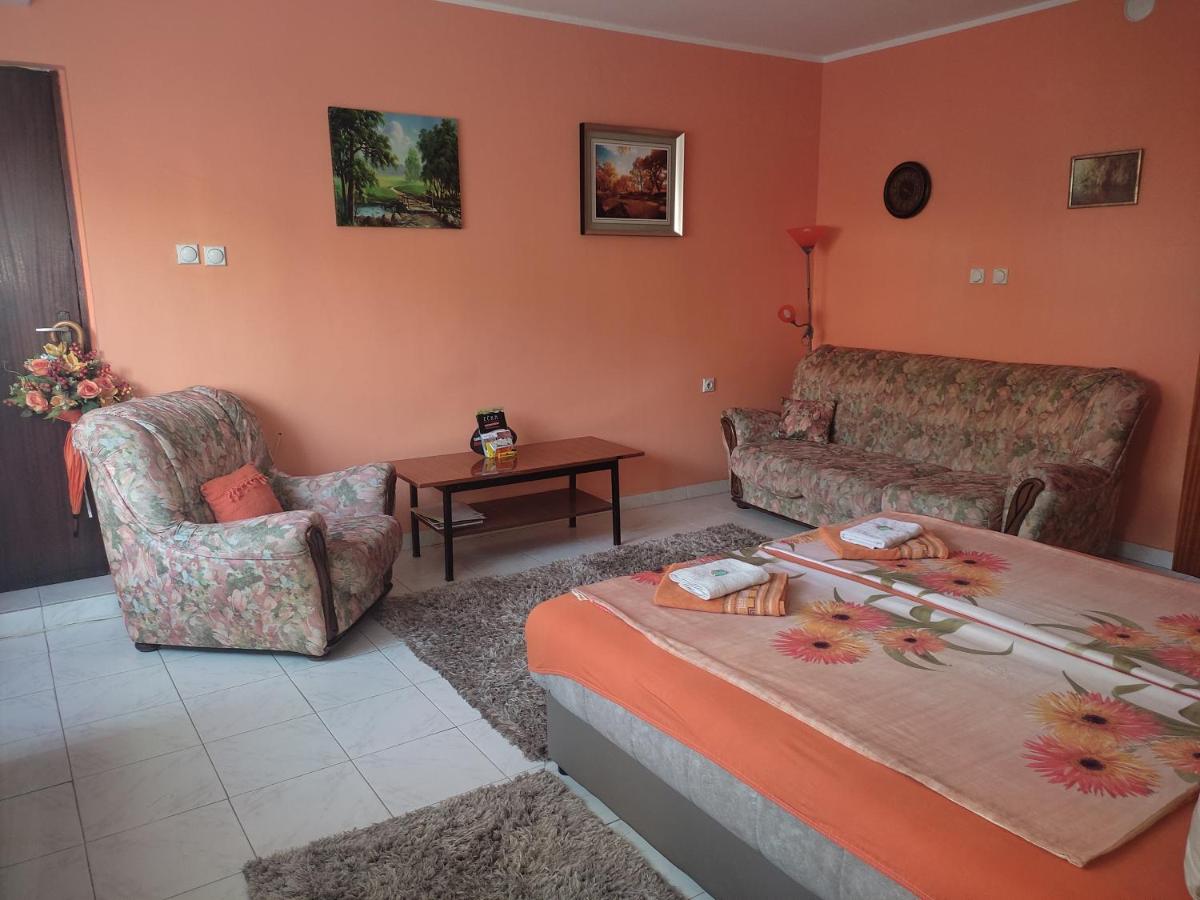 Apartment Nela - Housity