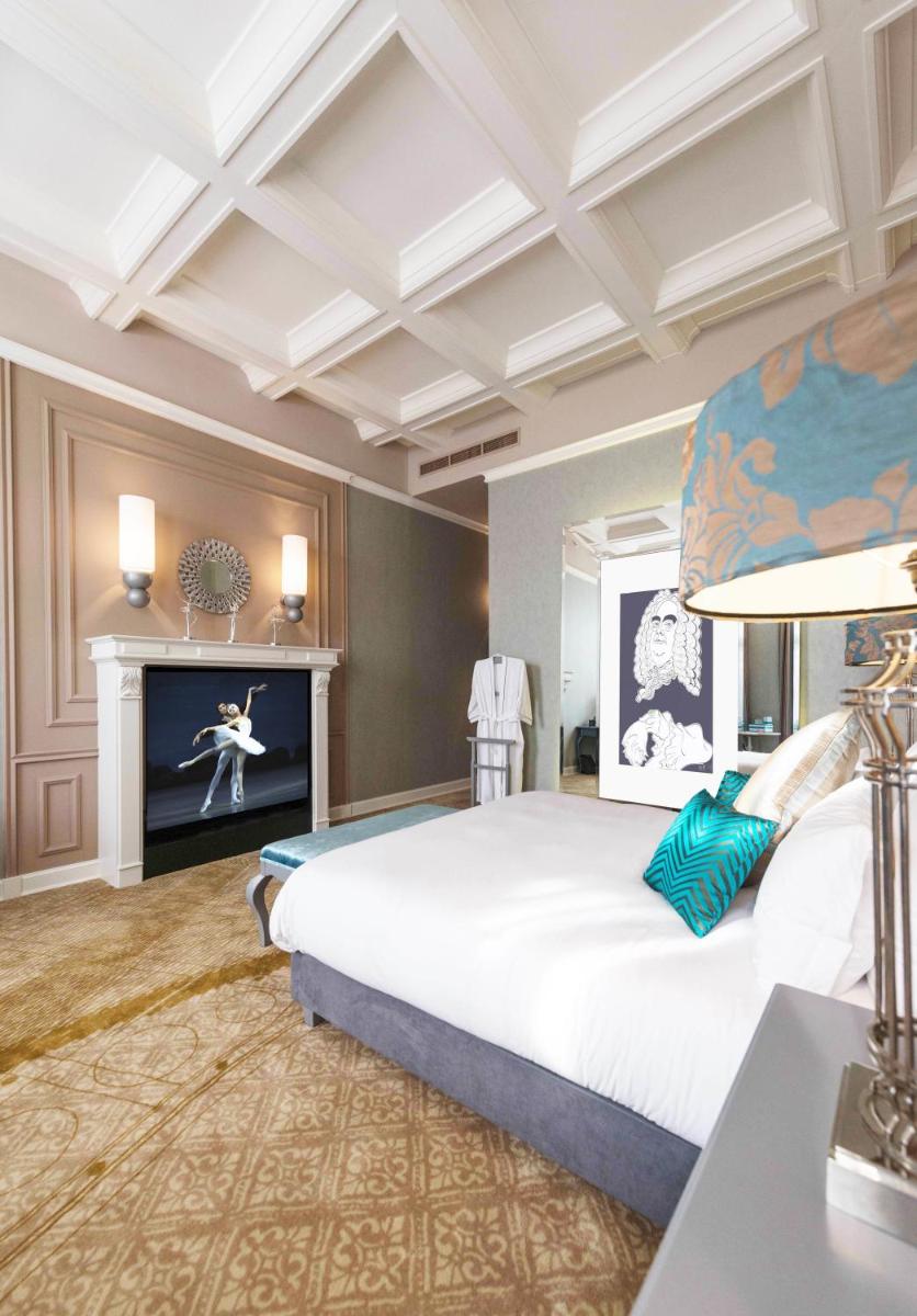 Aria Hotel Budapest by Library Hotel Collection - Housity